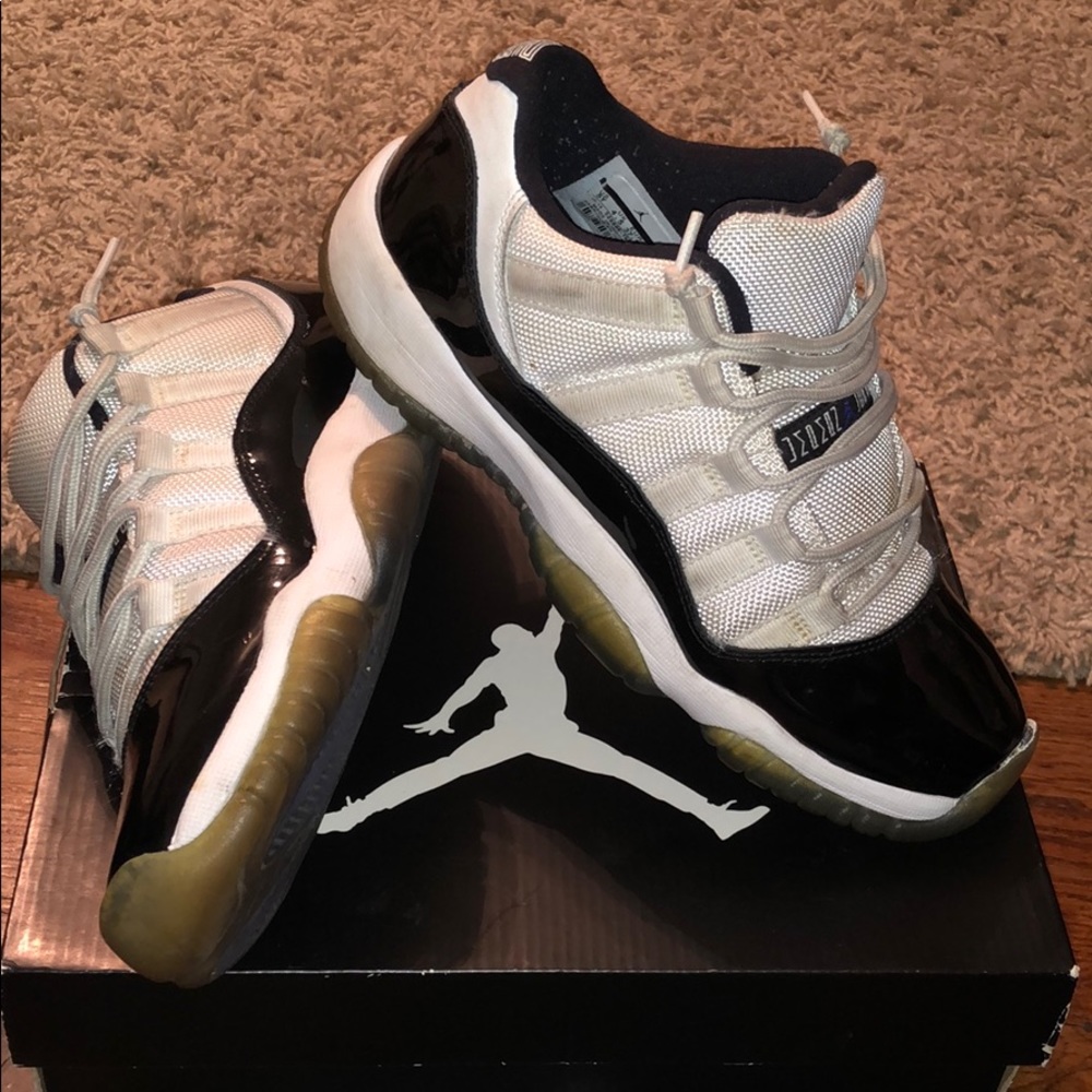 AIR JORDAN 11 Retro Low BG